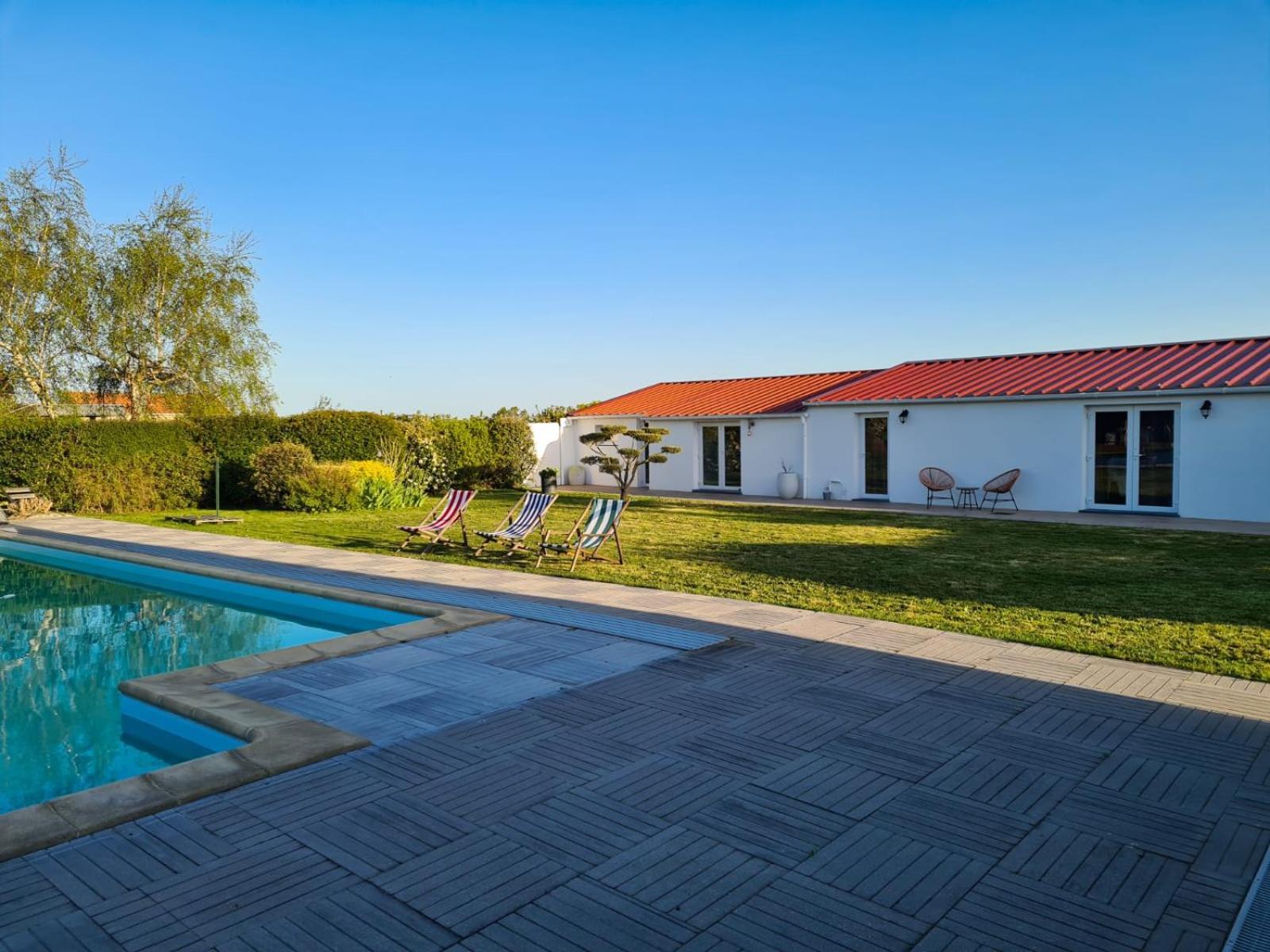 Ty Grain De Sel : Logement Privatif Avec Piscine, Jardin Et Patio Chauvé Exterior foto